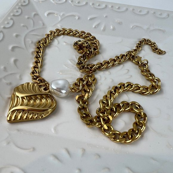 Heart Pearl Chunky Choker Necklace for Women Gold Statement Necklace Thick Chain - Picture 3 of 7